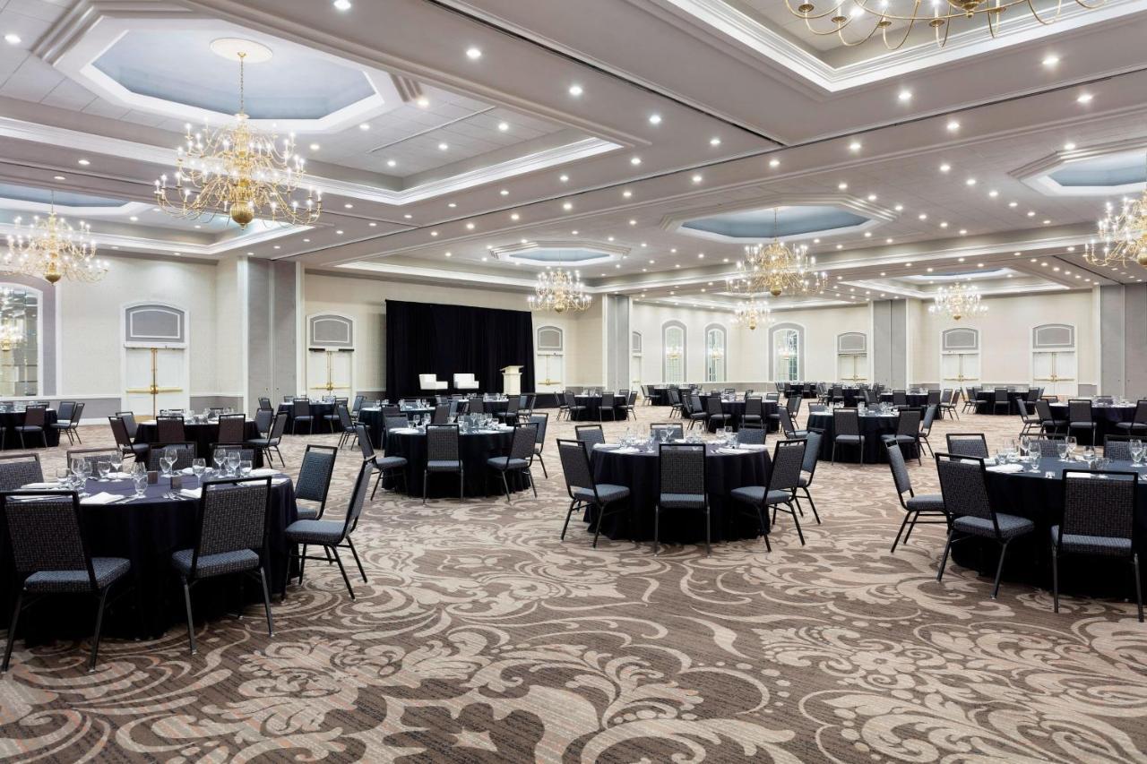 Sheraton Charlotte Hotel Extérieur photo