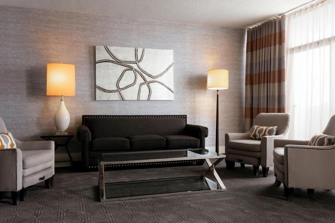 Sheraton Charlotte Hotel Extérieur photo