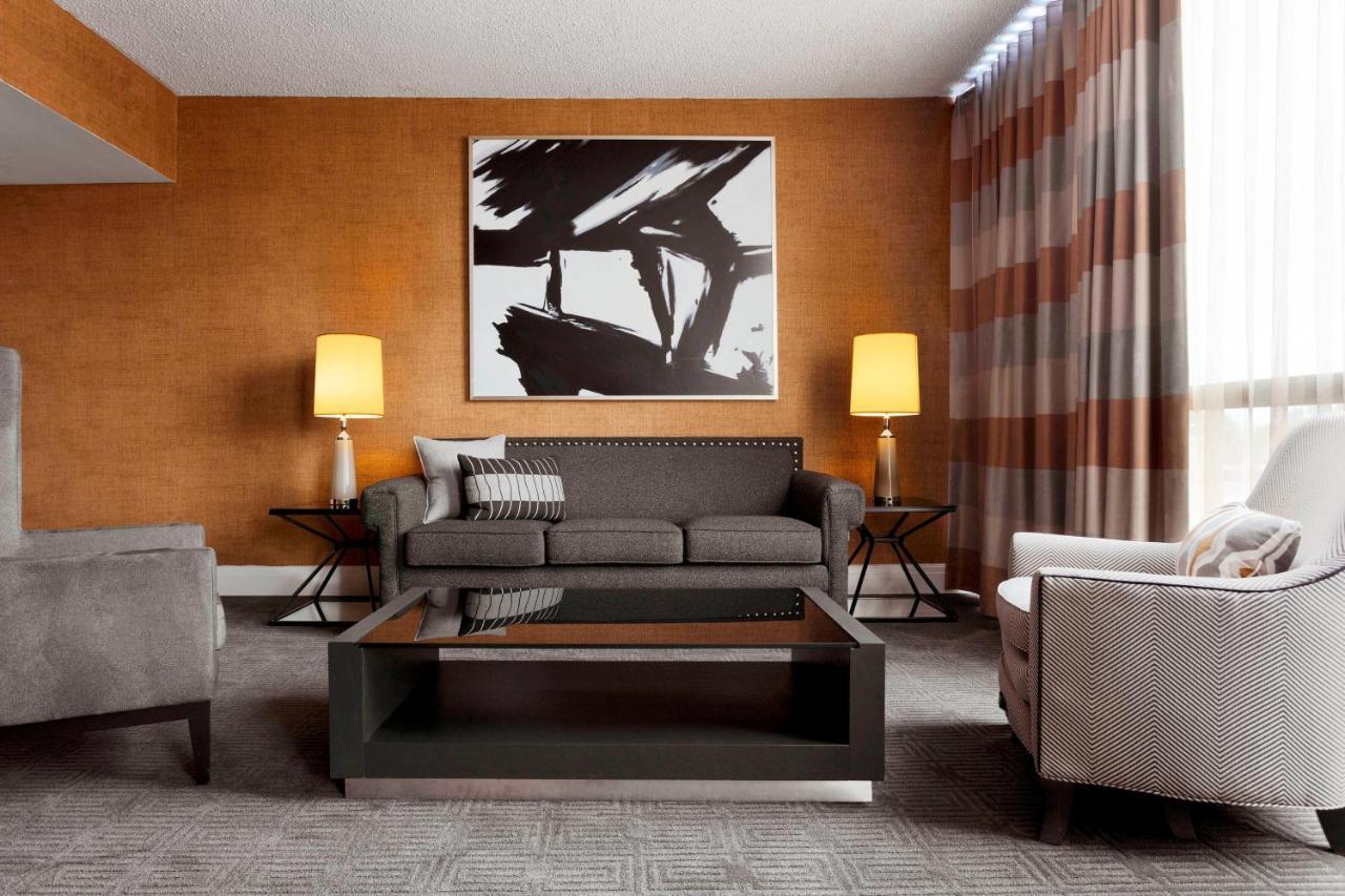 Sheraton Charlotte Hotel Extérieur photo