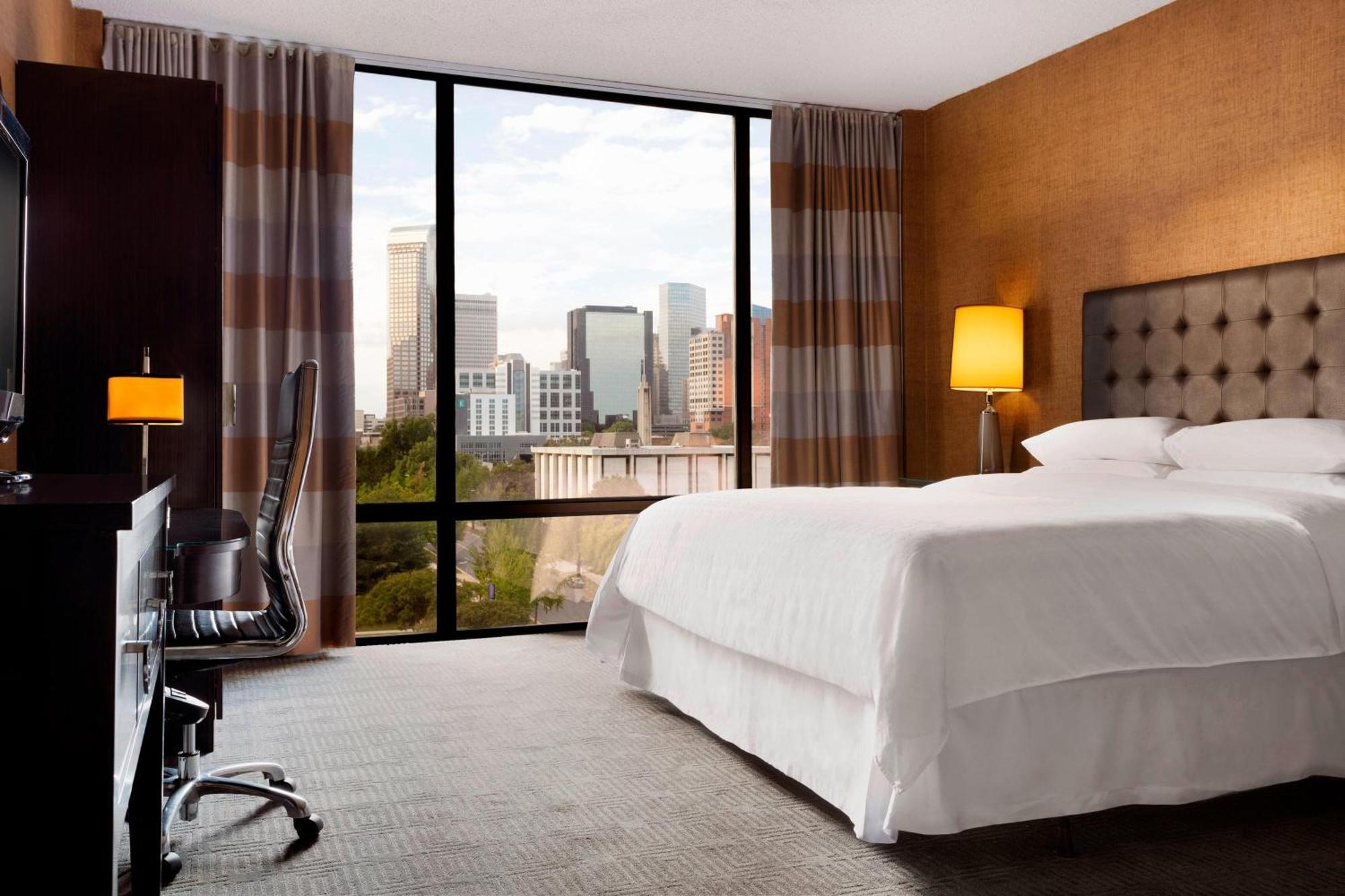 Sheraton Charlotte Hotel Extérieur photo