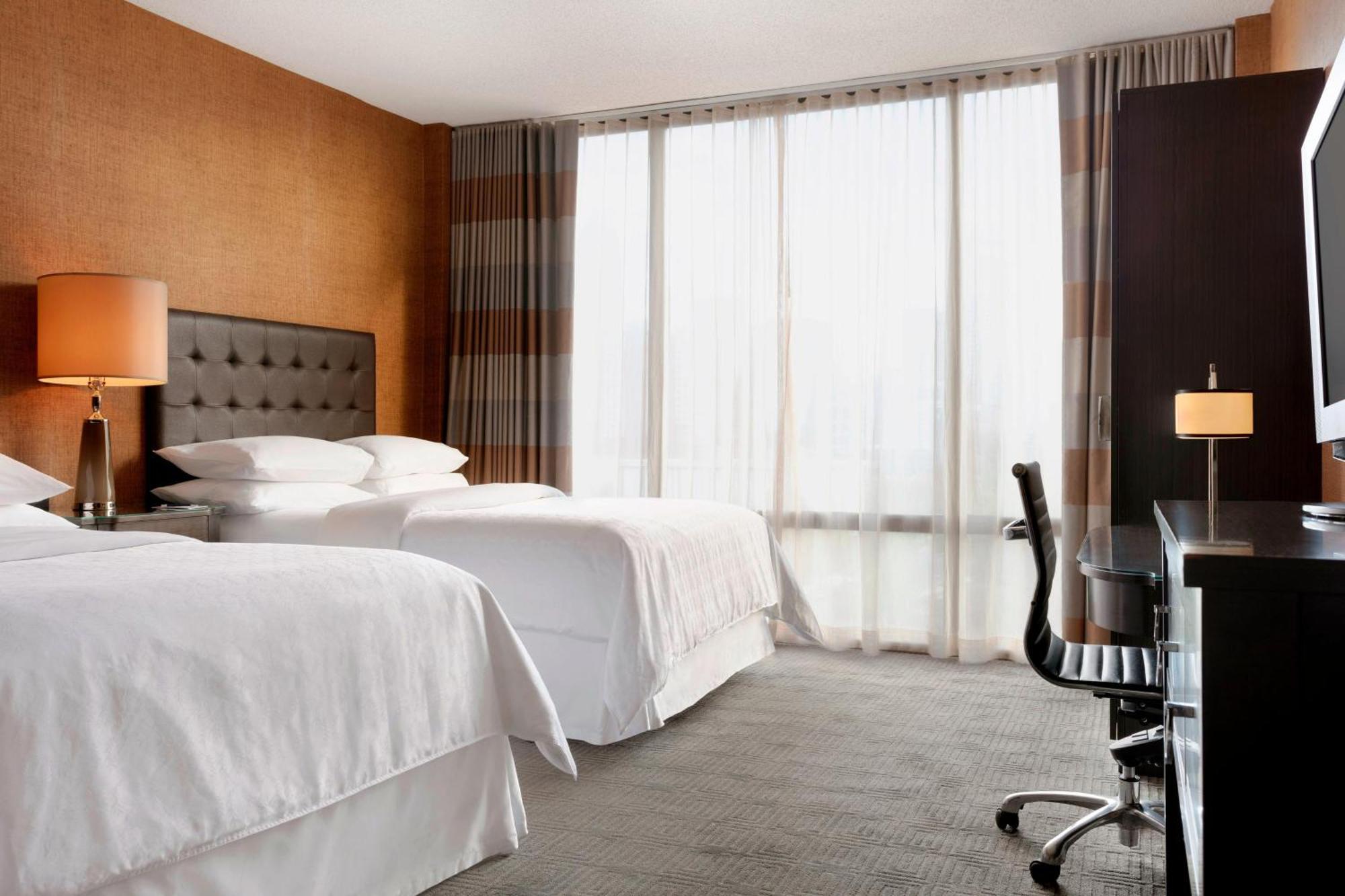 Sheraton Charlotte Hotel Extérieur photo