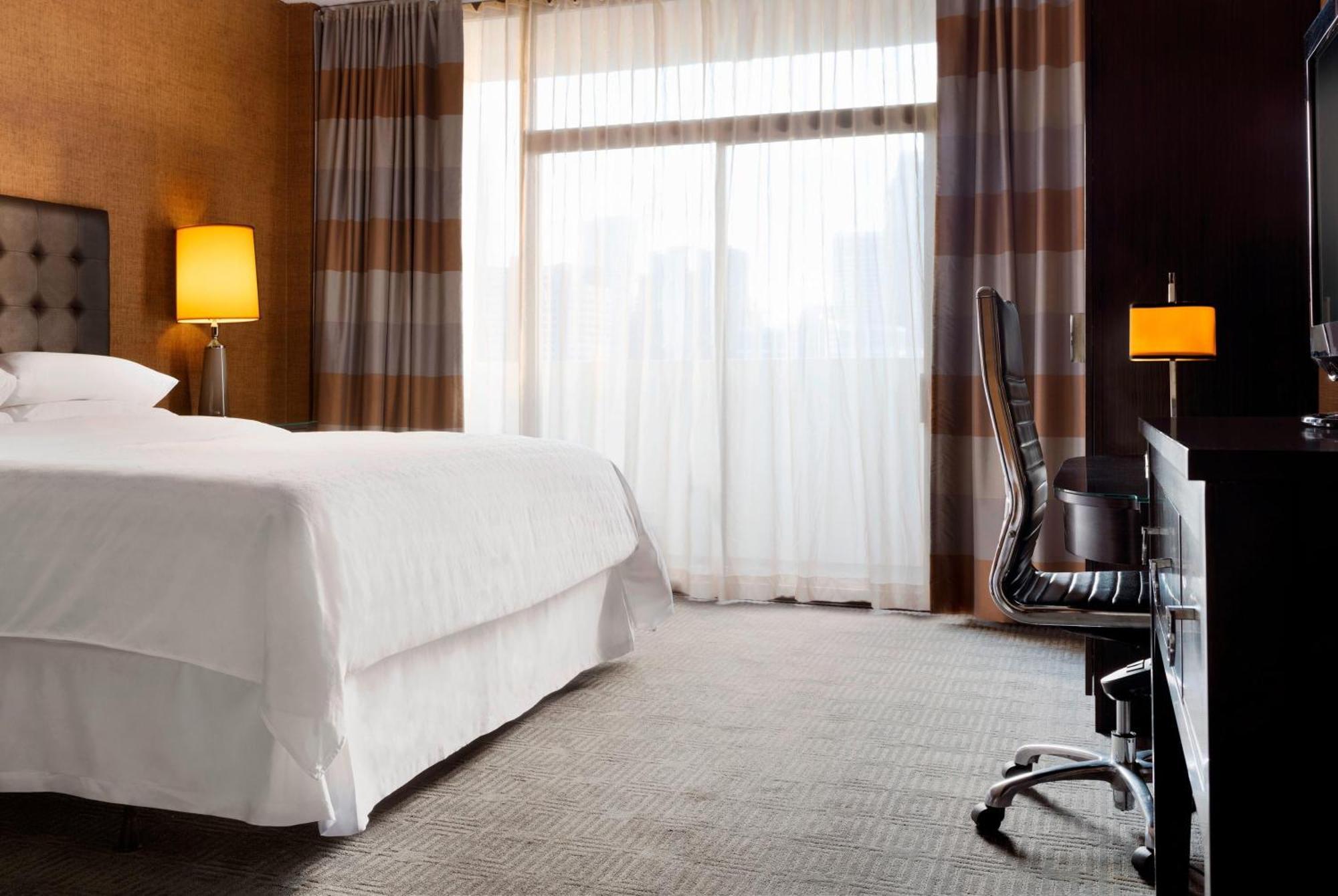 Sheraton Charlotte Hotel Extérieur photo